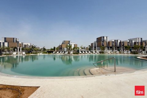 Villa en Dubai, 3 dormitorios, 168.2 m², № 41834 - foto 1