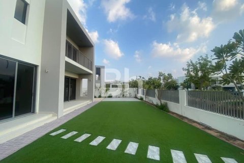 Villa en Dubai Hills Estate, Dubai, 5 dormitorios, 559 m², № 23341 - foto 13