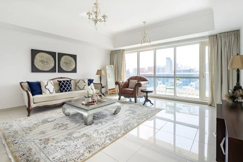 Apartment in Business Bay, Dubai 2 bedrooms, 136 sq.m. № 56359 - photo 12