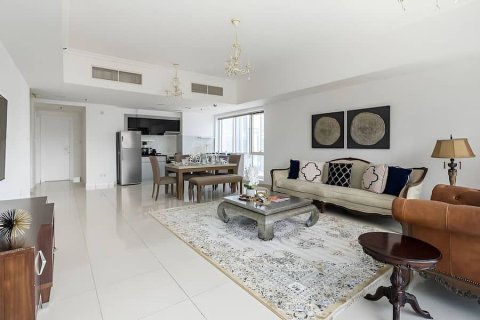 Apartment in Business Bay, Dubai 2 bedrooms, 136 sq.m. № 56359 - photo 24