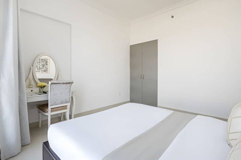 Apartment in Business Bay, Dubai 2 bedrooms, 136 sq.m. № 56359 - photo 18