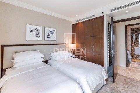 Apartamento en The Address Residence Fountain Views, Downtown Dubai (Downtown Burj Dubai), Dubai, 3 dormitorios, 183.76 m², № 136749 - foto 10