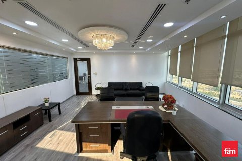 Office in Dubai 156.7 sq.m. № 72199 - photo 5