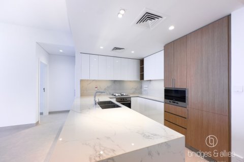 Снять в аренду квартиру в Дубай Хилс Эстейт, Дубай: 2 спальни, 118м², № 83209 - фото 6