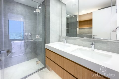 Снять в аренду квартиру в Дубай Хилс Эстейт, Дубай: 2 спальни, 118м², № 83209 - фото 21