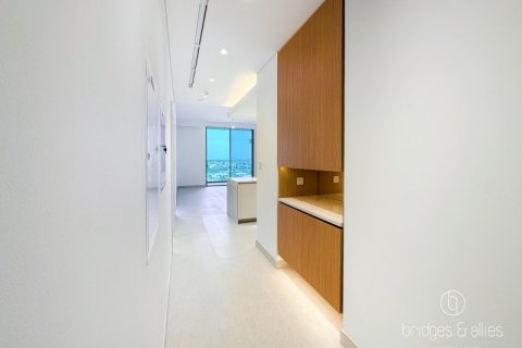 Снять в аренду квартиру в Дубай Хилс Эстейт, Дубай: 2 спальни, 118м², № 83209 - фото 2