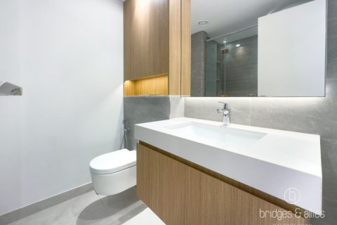 Снять в аренду квартиру в Дубай Хилс Эстейт, Дубай: 2 спальни, 118м², № 83209 - фото 22