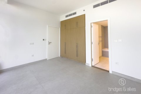 Снять в аренду квартиру в Дубай Хилс Эстейт, Дубай: 2 спальни, 118м², № 83209 - фото 13