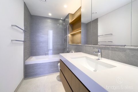 Снять в аренду квартиру в Дубай Хилс Эстейт, Дубай: 2 спальни, 118м², № 83209 - фото 19