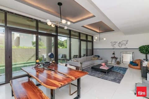 Townhouse in Dubai 3 bedrooms, 253 sq.m. № 58832 - photo 8
