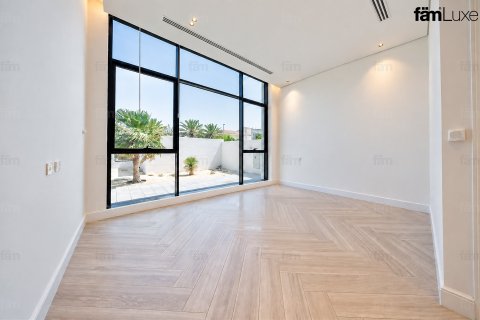 Villa in Al Barsha, Dubai 5 bedrooms, 1227.9 sq.m. № 141774 - photo 20