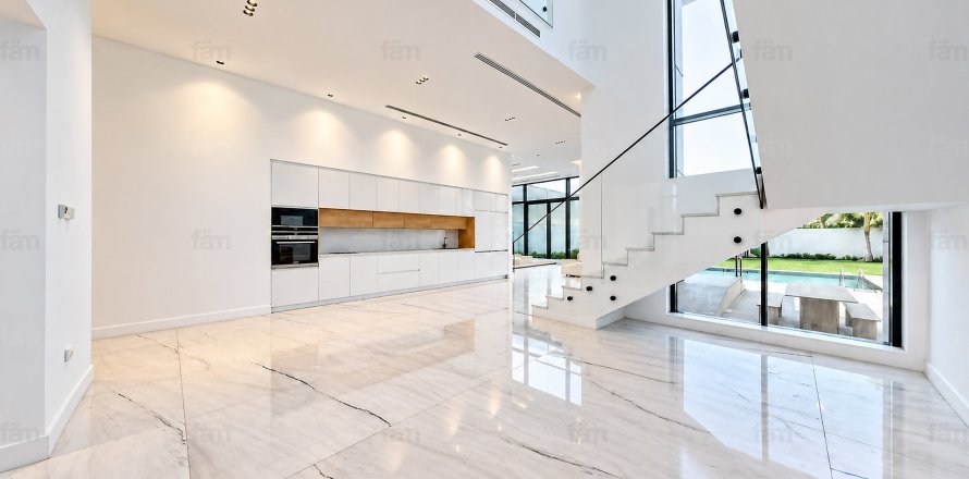 Villa in Al Barsha, Dubai 5 bedrooms, 1227.9 sq.m. № 141774