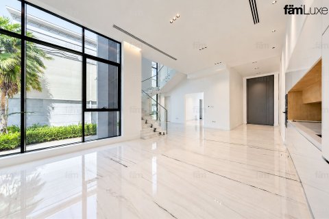 Villa in Al Barsha, Dubai 5 bedrooms, 1227.9 sq.m. № 141774 - photo 10
