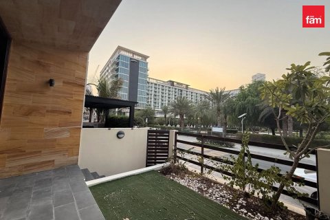 Townhouse in Dubai 4 bedrooms, 158.6 sq.m. № 118378 - photo 12