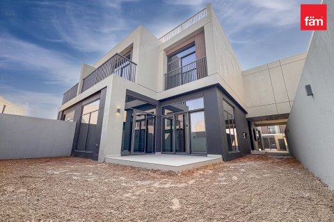 Villa à Dubai, 4 chambres, 252 m², № 67499 - photo 1