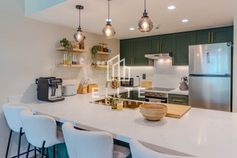 Apartment in Dubai studio, 77 sq.m. № 85462 - photo 9