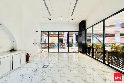 Shop in Dubai 73 sq.m. № 76875 - photo 4