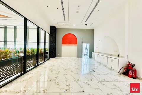 Shop in Dubai 73 sq.m. № 76875 - photo 3