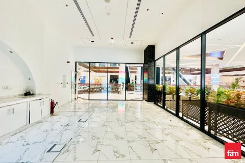 Shop in Dubai 73 sq.m. № 76875 - photo 8