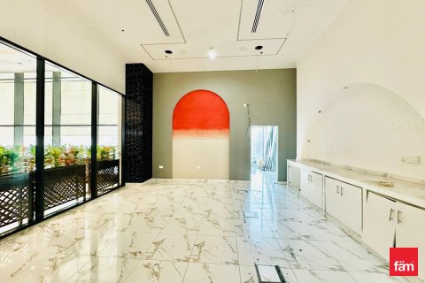Shop in Dubai 73 sq.m. № 76875 - photo 5