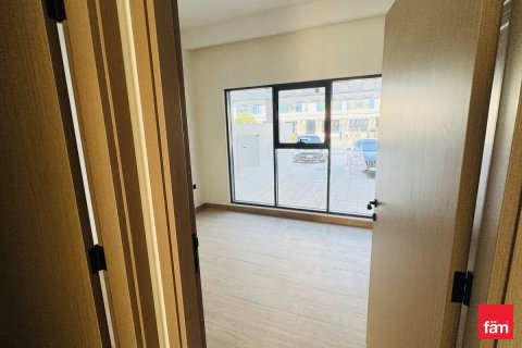 Снять в аренду таунхаус в Дубае: 4 спальни, 211.5м², № 76876 - фото 21