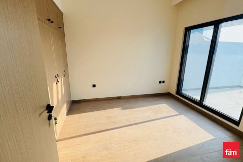 Снять в аренду таунхаус в Дубае: 4 спальни, 211.5м², № 76876 - фото 5