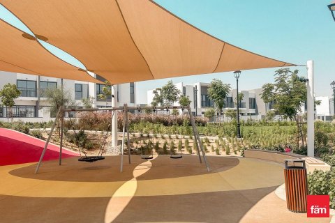 Adosado en Dubai, 3 dormitorios, 160.9 m², № 76879 - foto 12