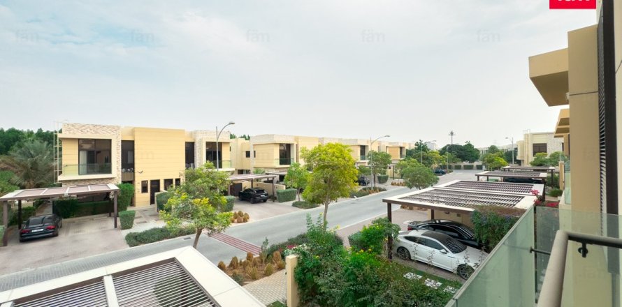 Villa à Dubai, 3 chambres, 253 m², № 76868