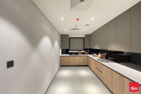 Купить квартиру в Дубае: 2 спальни, 133.1м², № 76877 - фото 9