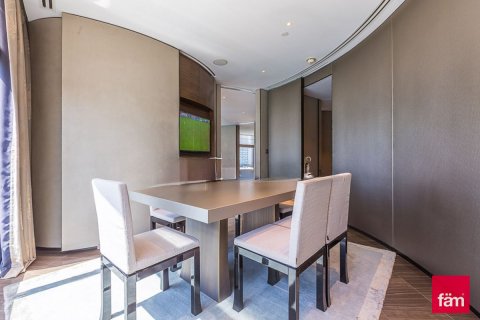Apartamento en Downtown Dubai (Downtown Burj Dubai), Dubai, 2 dormitorios, 201.8 m², № 11917 - foto 19