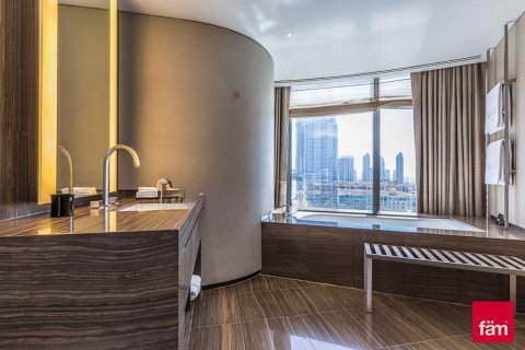 Apartamento en Downtown Dubai (Downtown Burj Dubai), Dubai, 2 dormitorios, 201.8 m², № 11917 - foto 12