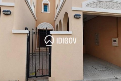 Adosado en Jumeirah Village Triangle, Dubai, 2 dormitorios, 169.46 m², № 120769 - foto 12