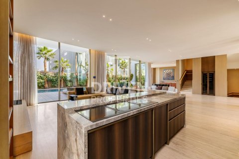 Villa à La Mer, Jumeirah, Dubai, 6 chambres, 880.44 m², № 125110 - photo 4