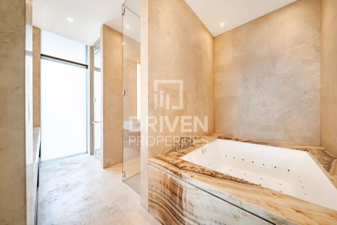 Купить виллу в Jumeirah Bay Island, Джумейра, Дубай: 5 спален, 1774.54м², № 125111 - фото 25