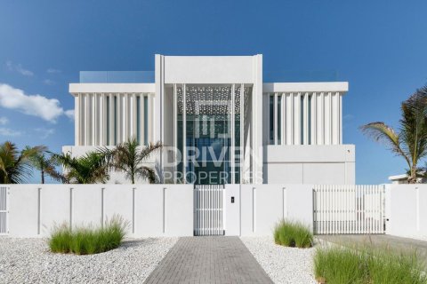 Villa in Jumeirah Bay Island, Jumeirah, Dubai 5 bedrooms, 1602.76 sq.m. № 125109 - photo 15