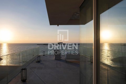 Villa in Jumeirah Bay Island, Jumeirah, Dubai 5 bedrooms, 1602.76 sq.m. № 125109 - photo 17