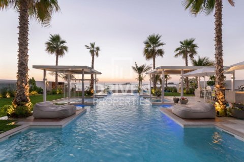 Villa en Jumeirah Bay Island, Jumeirah, Dubai, 5 dormitorios, 1602.76 m², № 125109