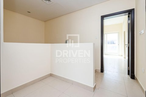 Villa en International City, Dubai, 3 dormitorios, 154 m², № 20751 - foto 6