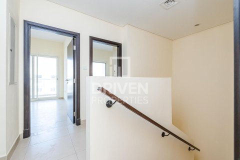 Villa en International City, Dubai, 3 dormitorios, 154 m², № 20751 - foto 9