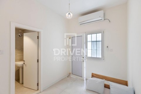 Villa in Al Barsha 1, Al Barsha, Dubai 4 bedrooms, 311 sq.m. № 20743 - photo 7