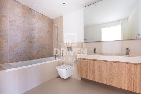Apartment in Zabeel, Dubai 2 bedrooms, 121.98 sq.m. № 129761 - photo 10