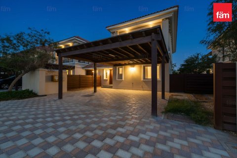 Вилла в Дубае, 4 спальни, 362.6м², № 89528
