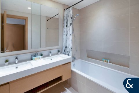 Apartment in Harbour Gate, Dubai Creek Harbour (The Lagoons), Dubai 2 bedrooms, 107 sq.m. № 76519 - photo 6