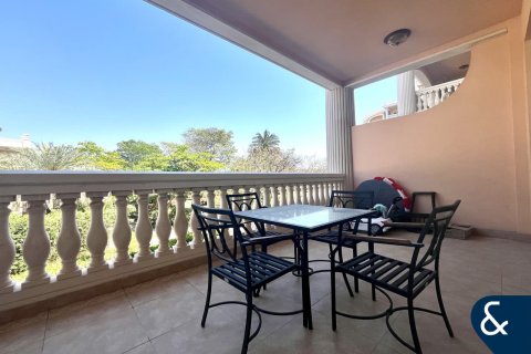 Apartment in The Crescent, Palm Jumeirah, Dubai 2 bedrooms, 164 sq.m. № 76517 - photo 14