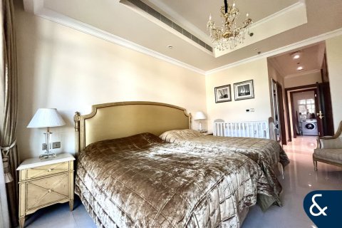 Apartment in The Crescent, Palm Jumeirah, Dubai 2 bedrooms, 164 sq.m. № 76517 - photo 12