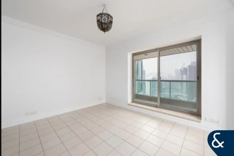 Apartment in Emaar 6 Towers, Dubai Marina, Dubai 3 bedrooms, 218 sq.m. № 76521 - photo 8