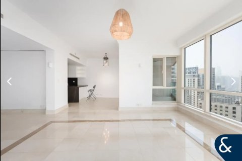 Apartment in Emaar 6 Towers, Dubai Marina, Dubai 3 bedrooms, 218 sq.m. № 76521 - photo 5