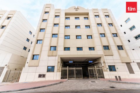 Купить общежитие для рабочих в Дубае: 5388.3м², № 11468 - фото 1