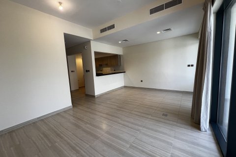 Villa in Dubai 4 bedrooms, 231 sq.m. № 109601 - photo 2