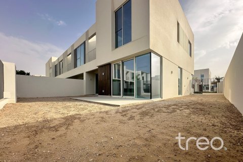 Снять в аренду таунхаус в The Valley, Дубай: 4 спальни, 257.43м², № 120009 - фото 2